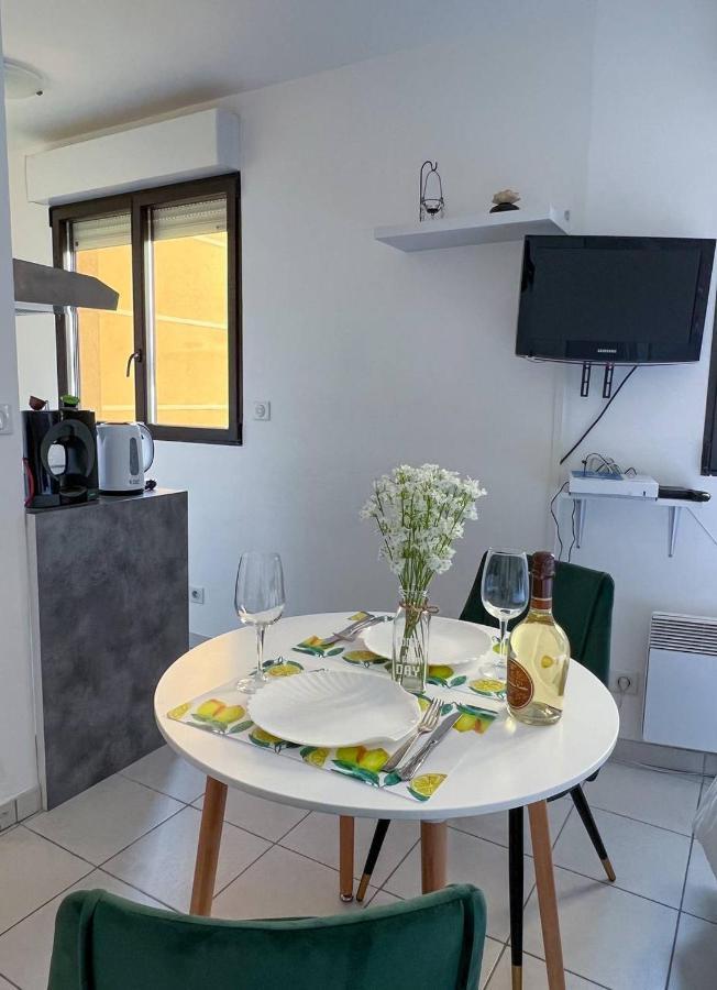 Charmant Studio A Menton Luaran gambar