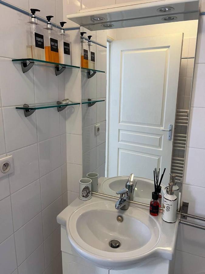 Charmant Studio A Menton Luaran gambar